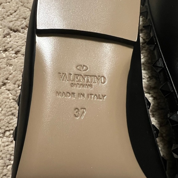 Valentino Garavani Rockstud Leather Flats - Picture 3 of 5